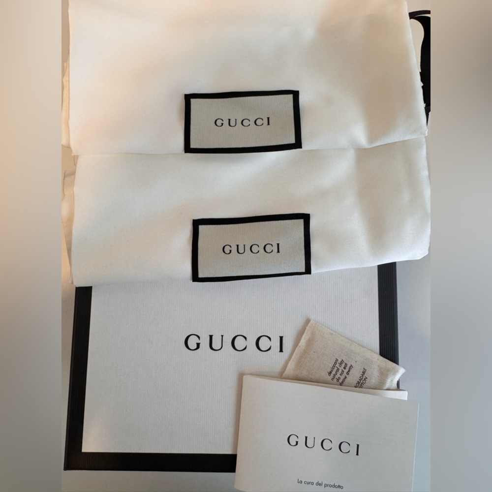 Brand New in Box Women’s Gucci Ace Embroidered Bee Sneakers Bianco Size 39 - Picture 11 of 16